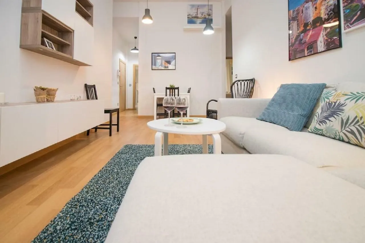 Family Apartment Patio&Swimming Pool In Center Málaga